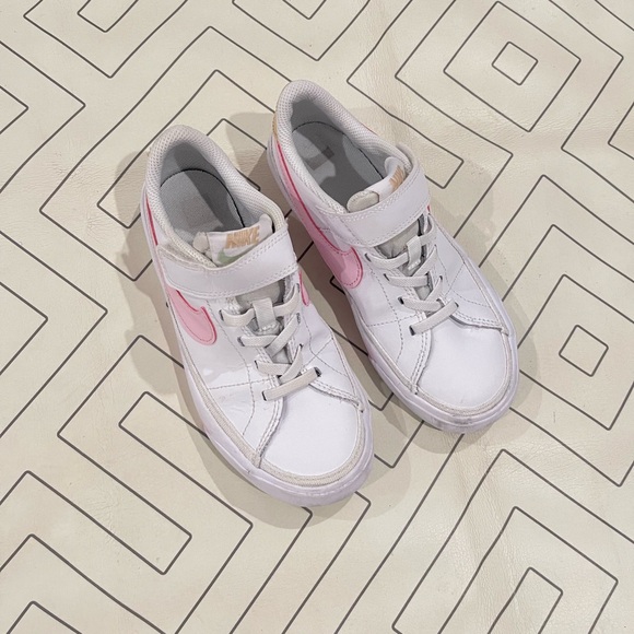 Nike Pink Court Legacy Sneakers - Picture 2 of 14